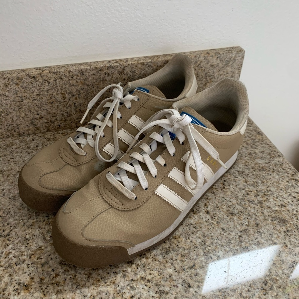 Adidas Samoa sneakers